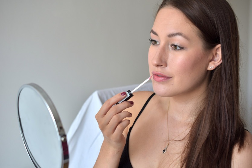 Dewy Skin Make-up Tutorial mit Brilliant Cosmetics